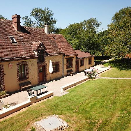 Les Gites De La Maison Lierue Thiron-Gardais Екстериор снимка